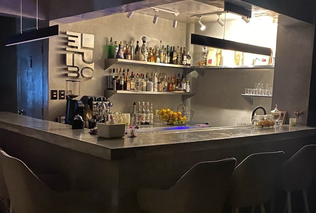 El Tubo Kitchen + Bar
