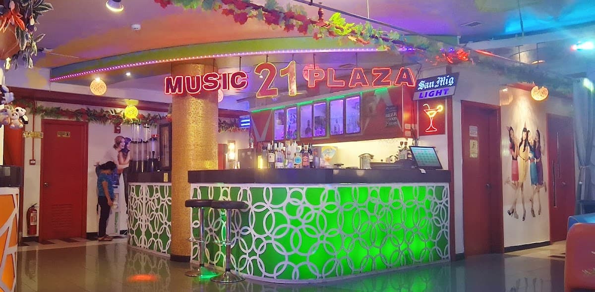 Music 21 Plaza - Malate