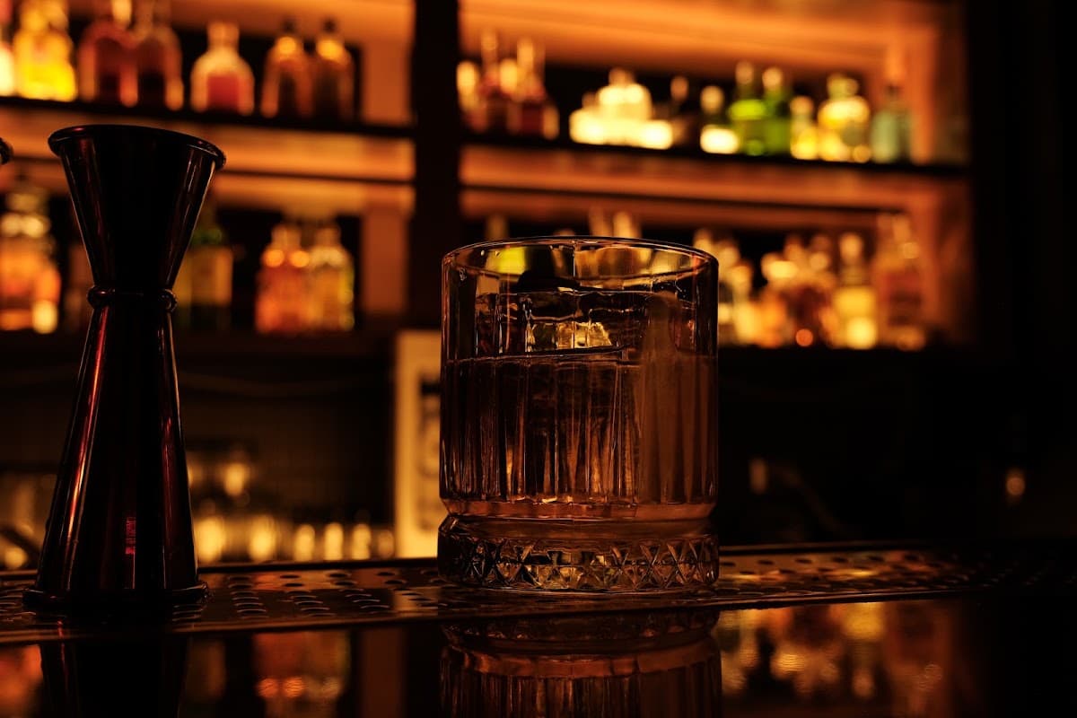Rosie’s Cocktail Lounge