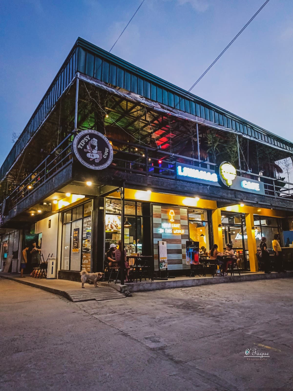 Tipsy Cow Bar & Grill